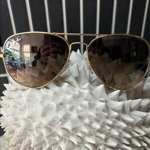 Ray-Ban Gold Aviator Sunglasses